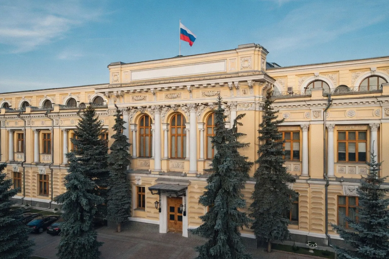 Динамика максимальной процентной ставки (по вкладам в российских рублях) десяти кредитных организаций,