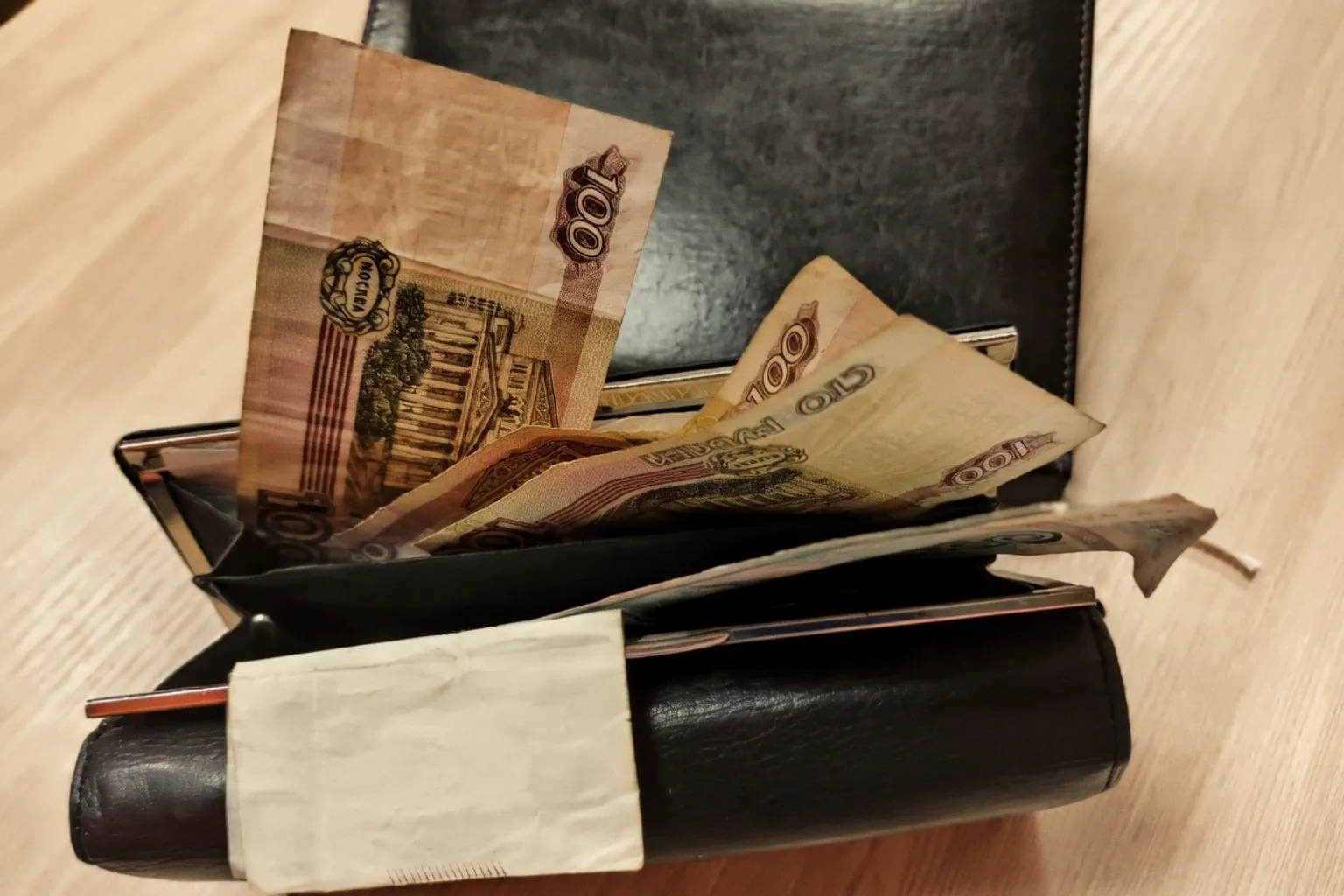 Почему эксперты рекомендуют перевести сбережения с накопительных счетов на вклады