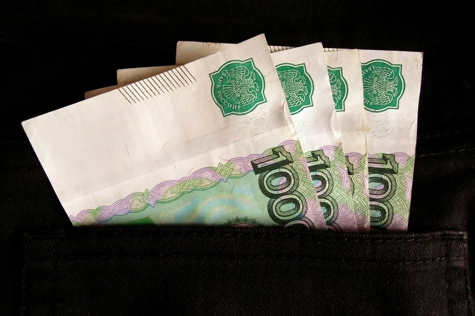 Проблемы с выводом средств из Яндекс Пэй: как устроены вклады и риски ликвидности
